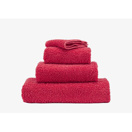 Abyss Habidecor Abyss Habidecor Super Pile Handdoek Viva Magenta Rood (579)