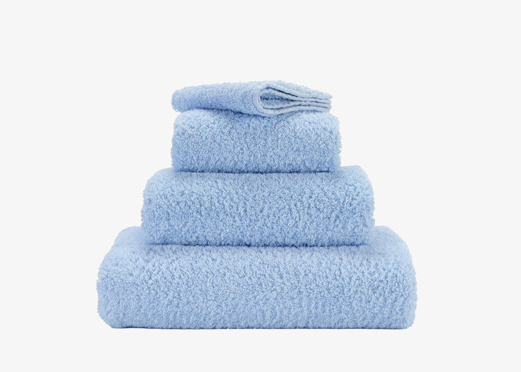 Abyss & Habidecor Abyss Habidecor Super Pile Handdoek Powder blue Blauw (330)