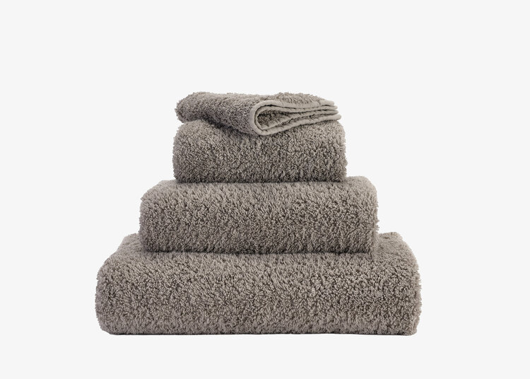 Abyss & Habidecor Abyss Habidecor Super Pile Handdoek Atmosphere Grijs (940)