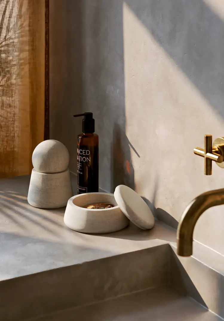 Woud Woud Serena Jar low grey sandstone