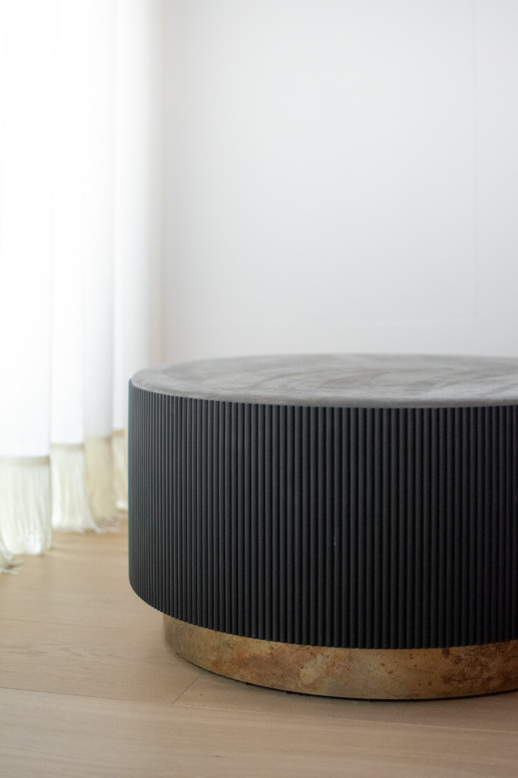 Gallotti&Radice Gallotti & Radice Salontafel Nori M 68x71x33.5cm suède top