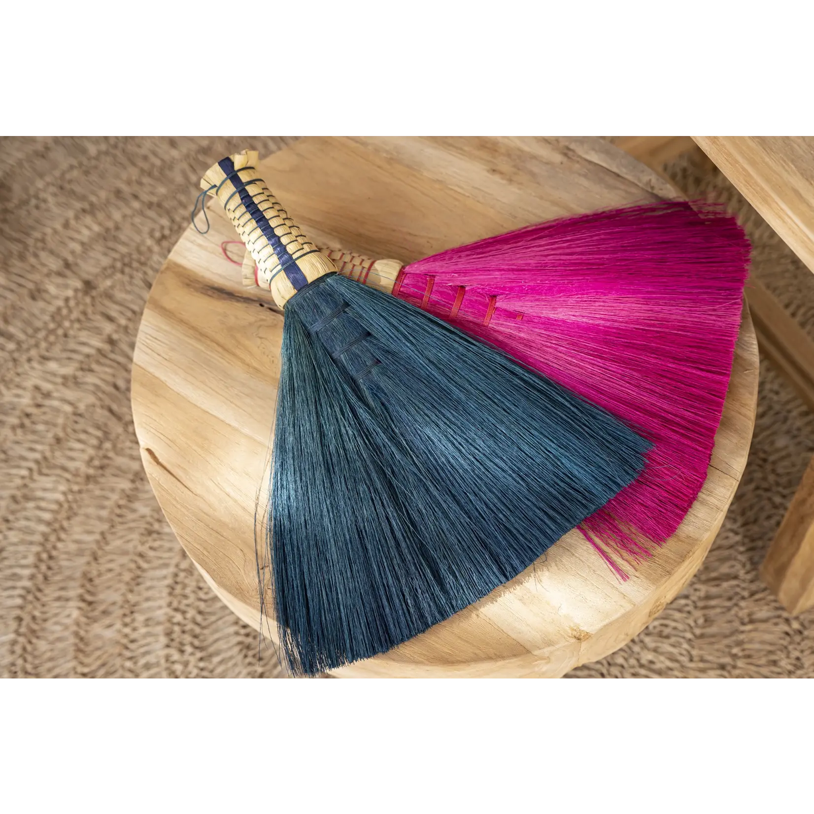 Bazar Bizar The Sweeping Brush - Turquoise