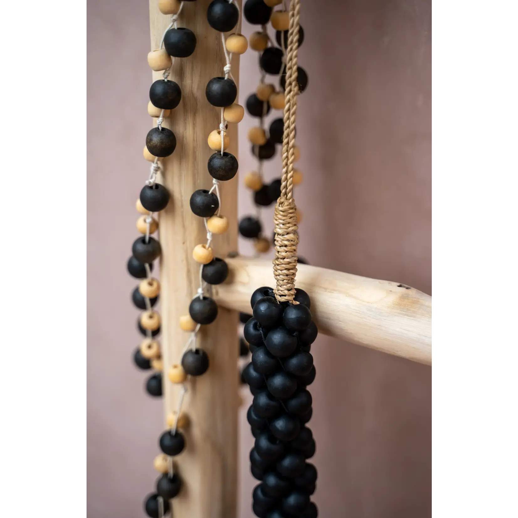 Bazar Bizar De Wooden Beads met Katoen Hangdecoratie - Zwart