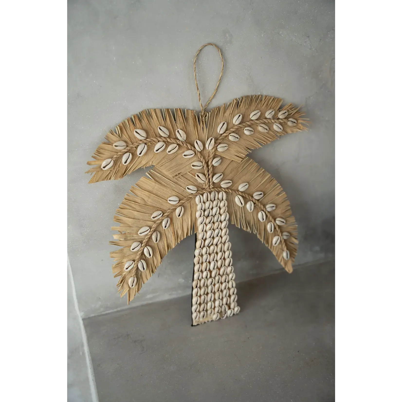 Bazar Bizar The Banana Shell Palm Tree - Natural