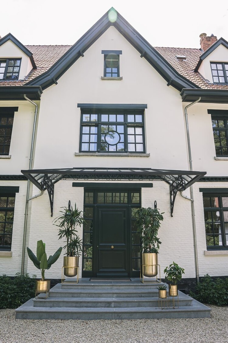 Bazar Bizar The Brass Planter on Stand - Brass - XL