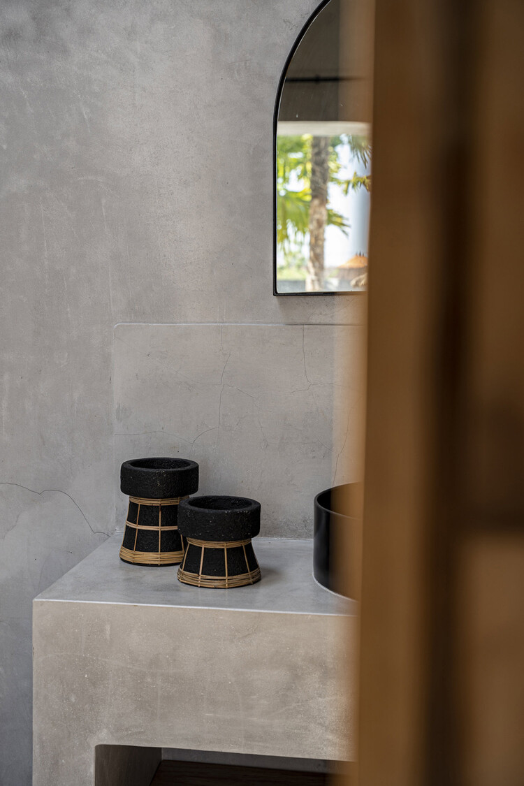 Bazar Bizar Le Bougeoir Serene - Noir Naturel - S