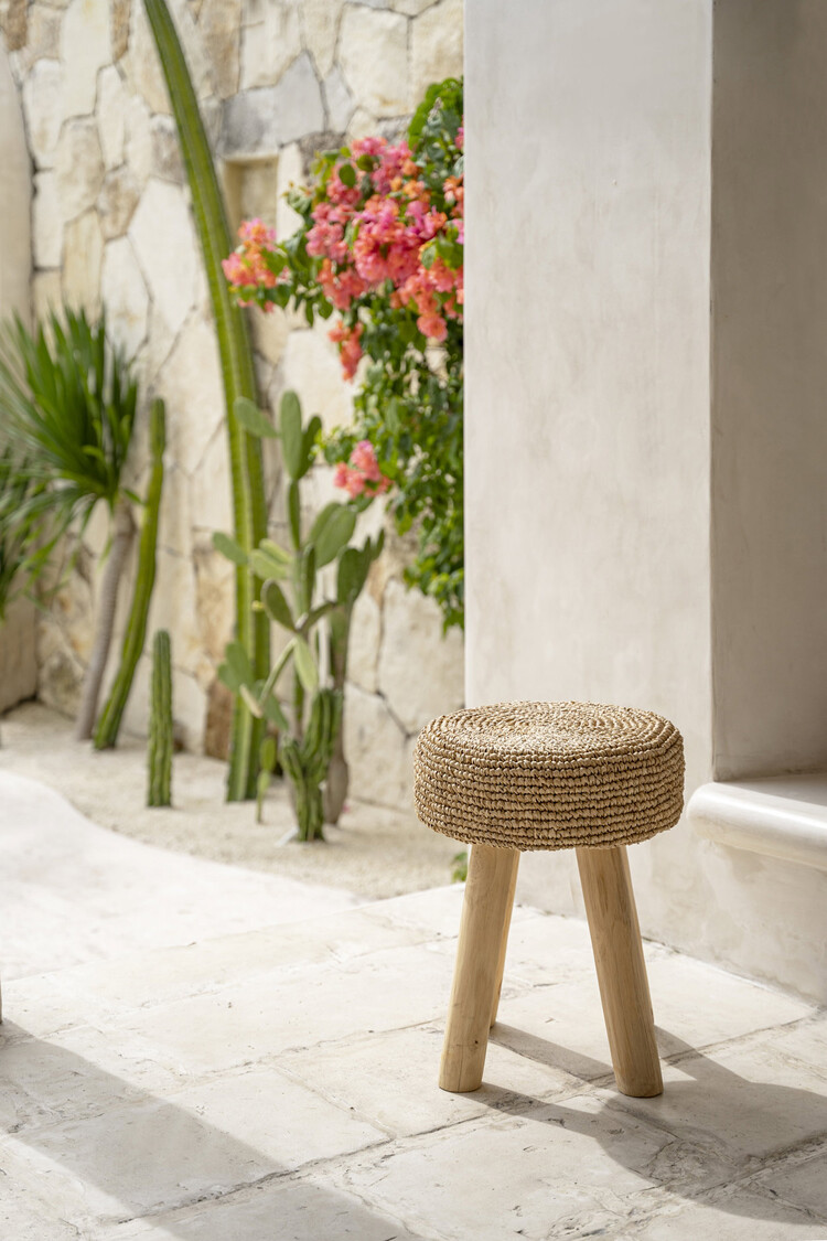 Bazar Bizar The Raffia Stool - Natural