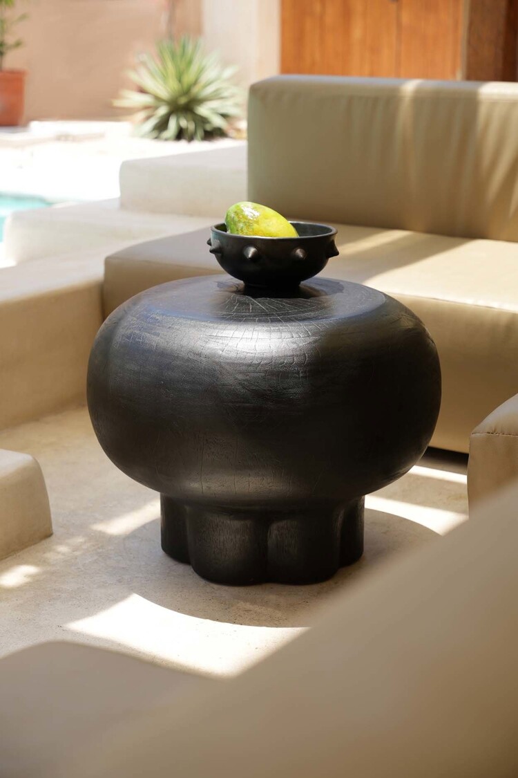 Bazar Bizar The Tutup Coffee Table - Black