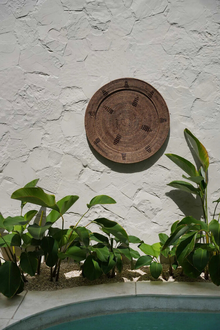 Bazar Bizar The Jasmine Plate - Brown - L