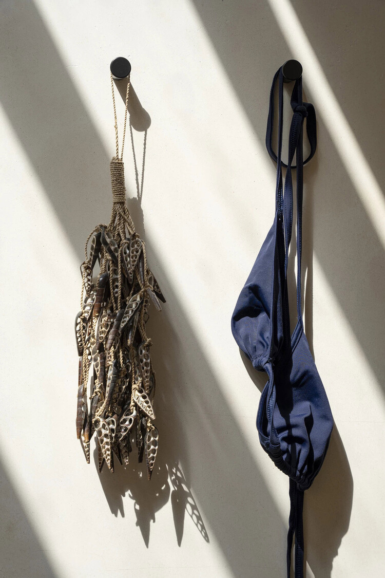 Bazar Bizar The Unicorn Shell Tassel - Brown