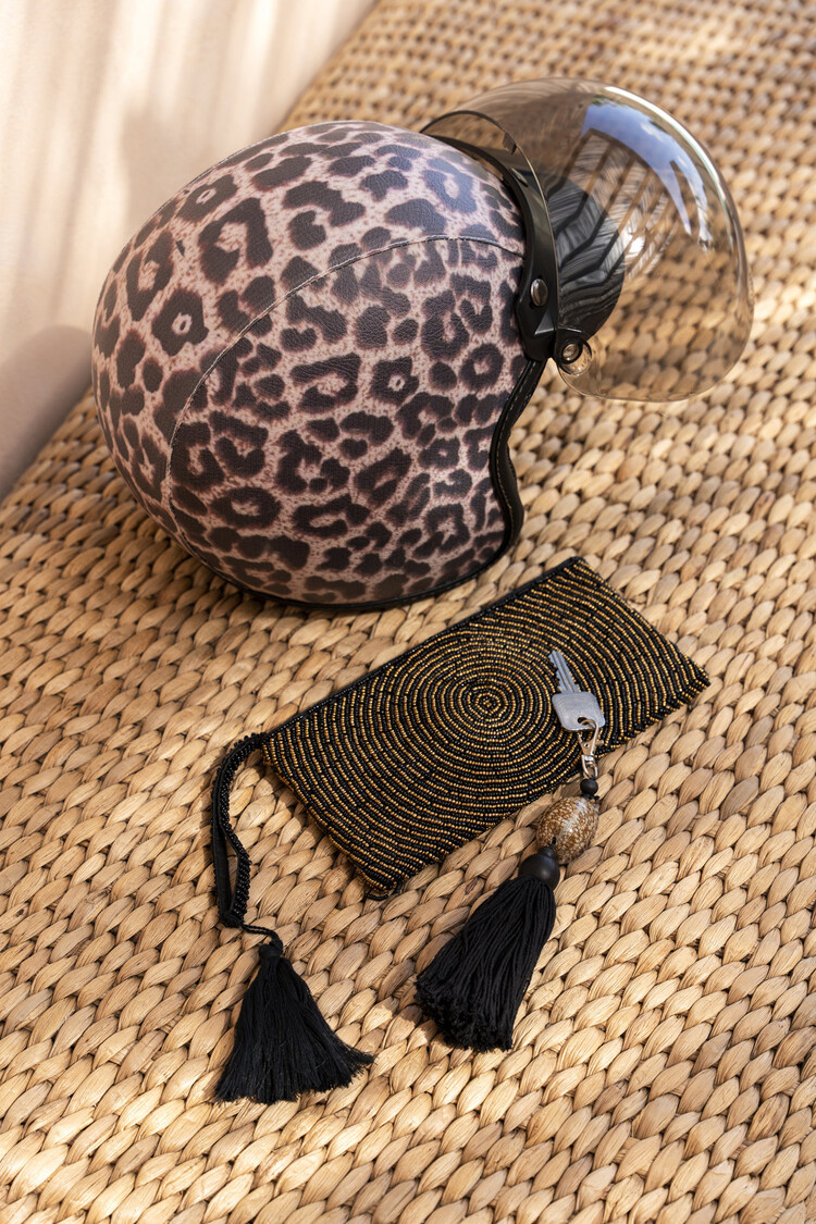 Bazar Bizar De Gouden Clutch