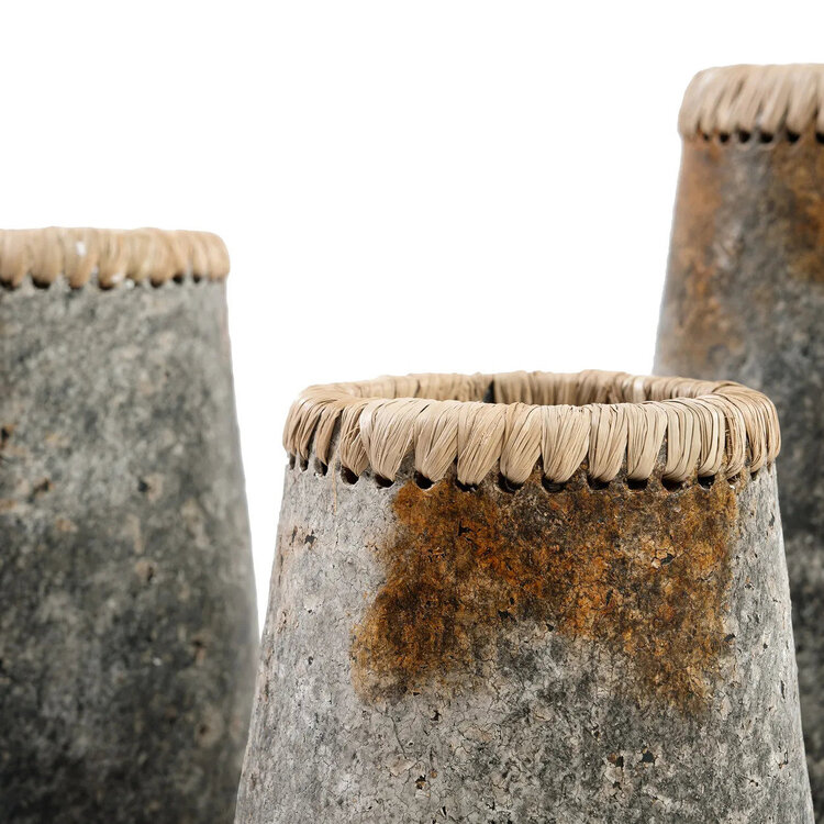 Bazar Bizar Die Sneaky Vase - Antik Grau - L