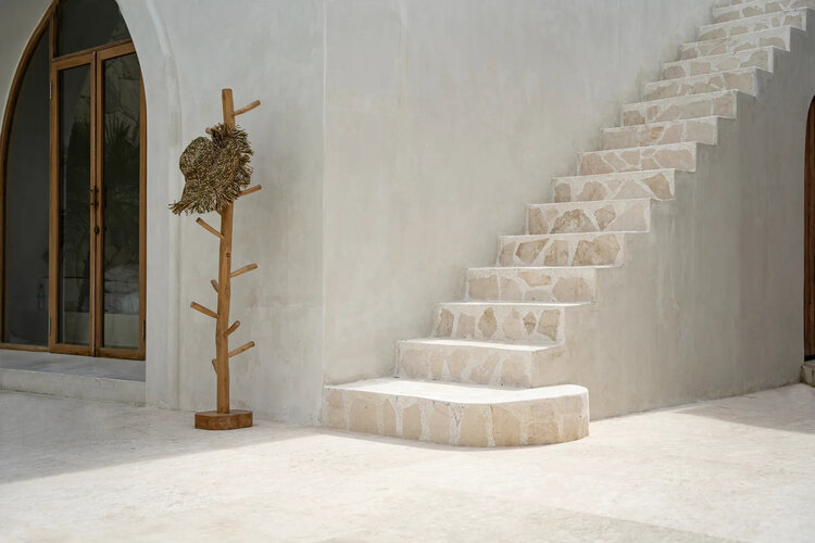 Bazar Bizar Le Chapeau de Fête