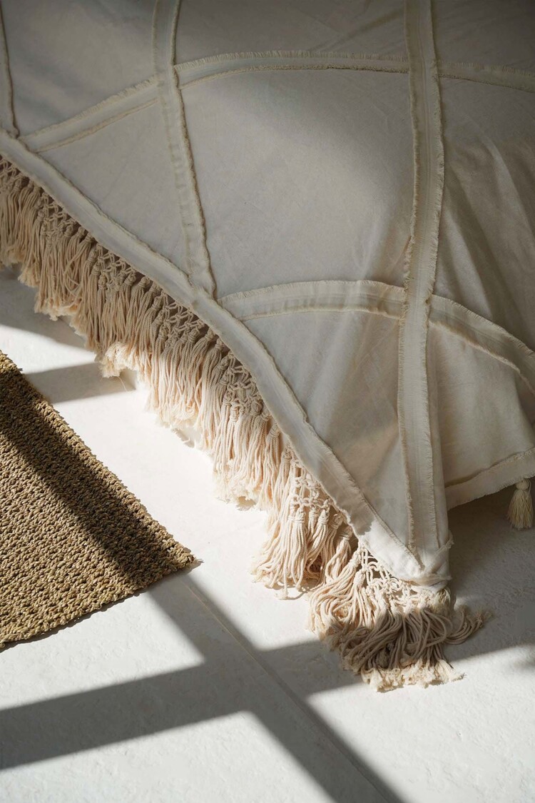 Bazar Bizar The Berber Bed Throw - Natural