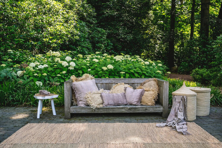 Bazar Bizar The Oh My Gee Cushion Cover - Concrete Velvet - 40x40