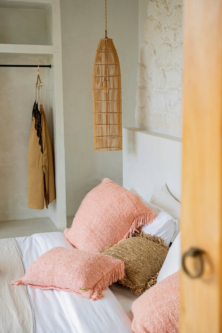 Bazar Bizar The Oh My Gee Cushion Cover - Salmon Pink - 60x60