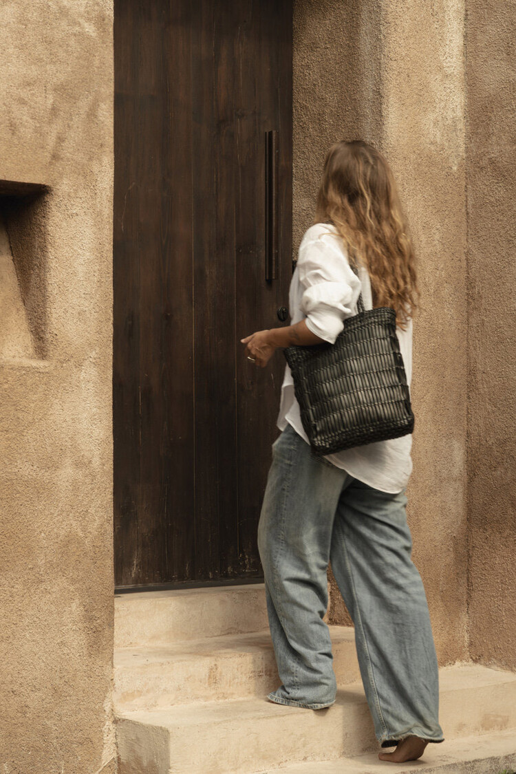 Bazar Bizar The Haute Tote Bag - Black