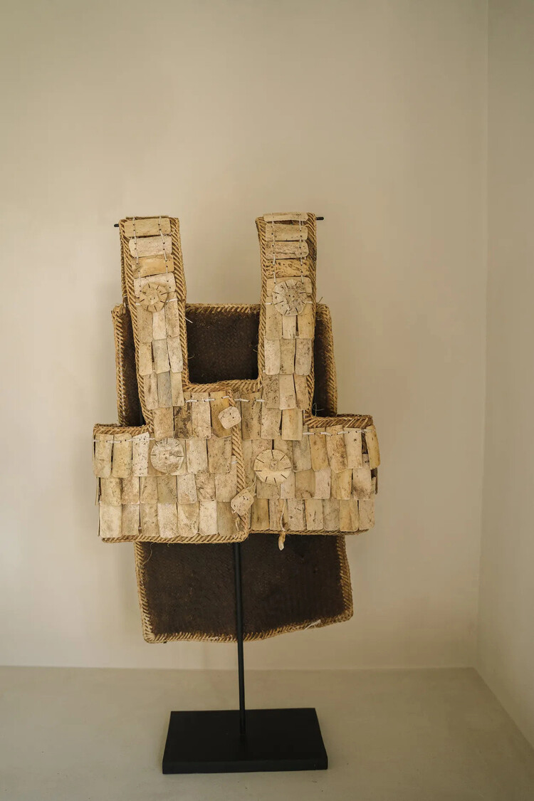 Bazar Bizar El Guerrero En Pie - Natural