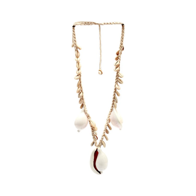 Bazar Bizar Le Collier Big White Cowrie En Coquillage
