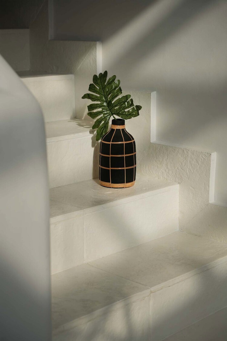 Bazar Bizar The Whoopy Vase - Black Natural - M