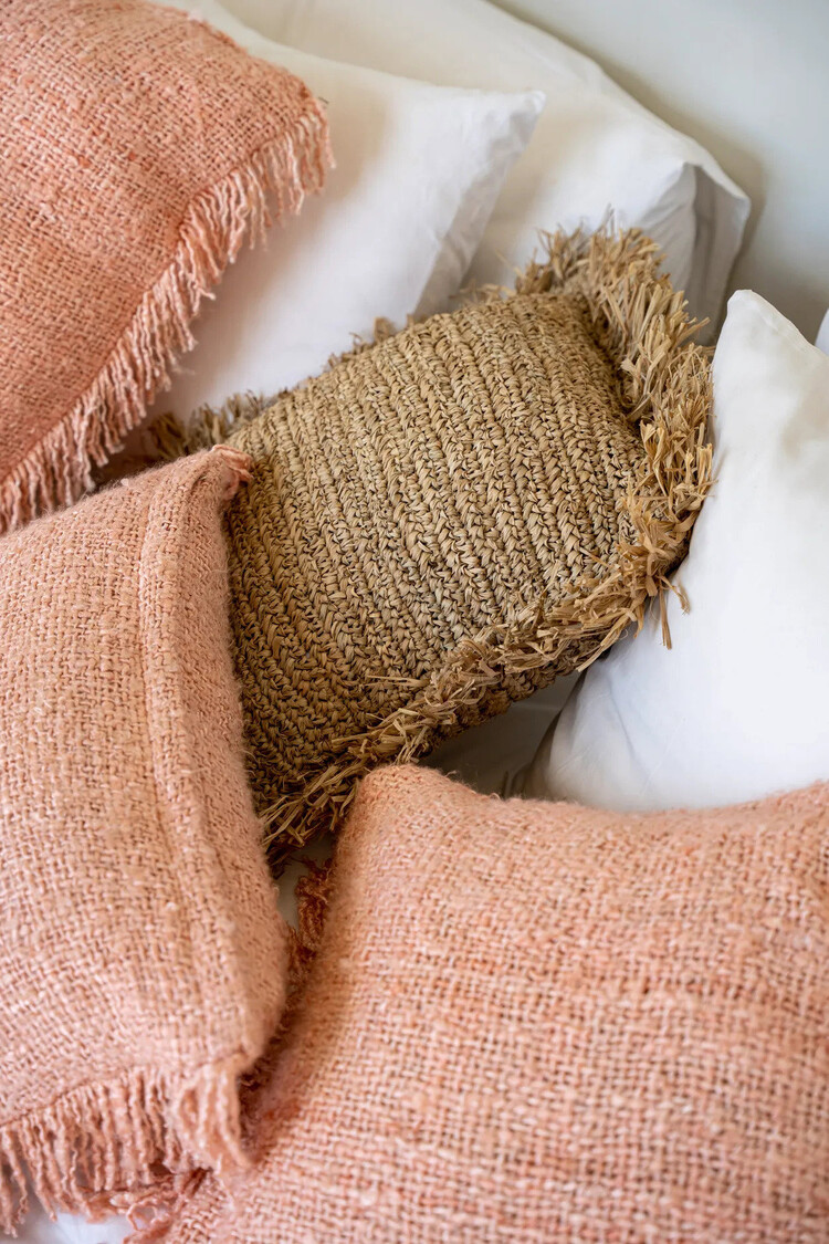 Bazar Bizar La Housse De Coussin Oh My Gee - Rose Saumon - 60x60