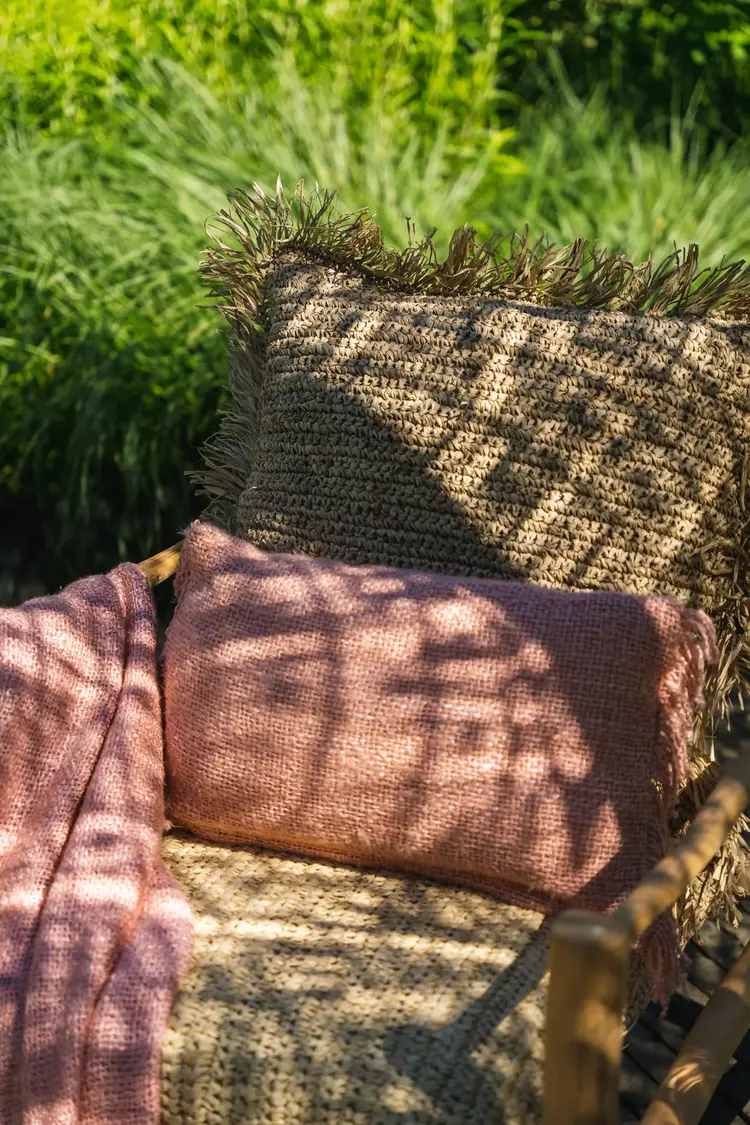 Bazar Bizar La Housse De Coussin Oh My Gee - Rose Saumon - 30x50