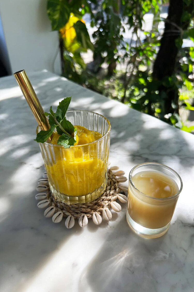 Bazar Bizar The Seagrass Shell Coaster - Natural