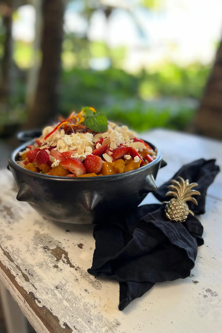 Bazar Bizar Servilletero Piña - Oro