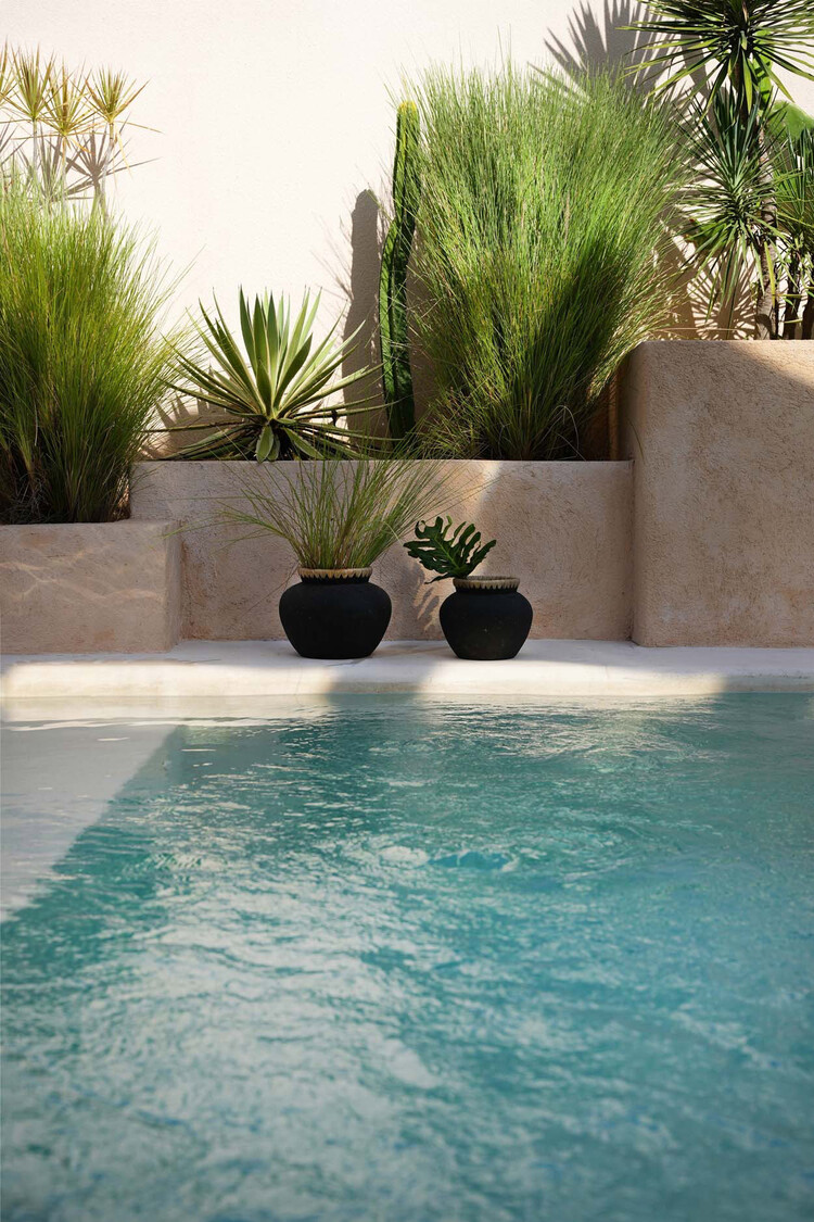 Bazar Bizar The Styly Vase - Black Natural - S