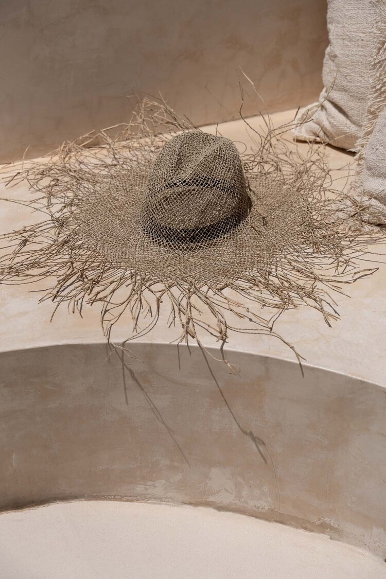 Bazar Bizar Il Cappello Beach