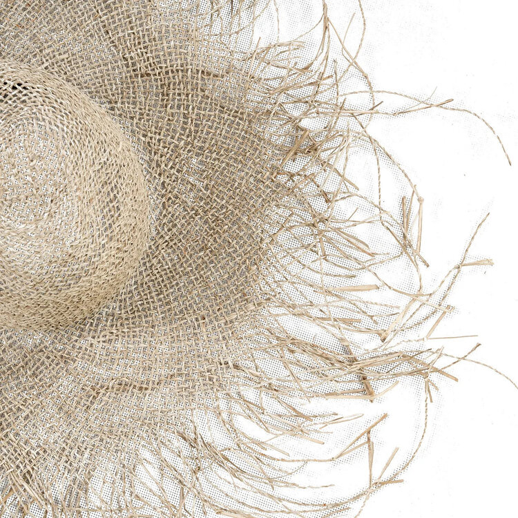 Bazar Bizar Le Chapeau Beach