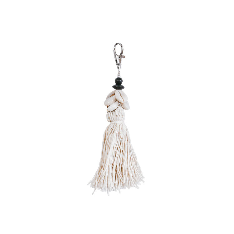 Bazar Bizar The Cowrie Tassel Keychain - White