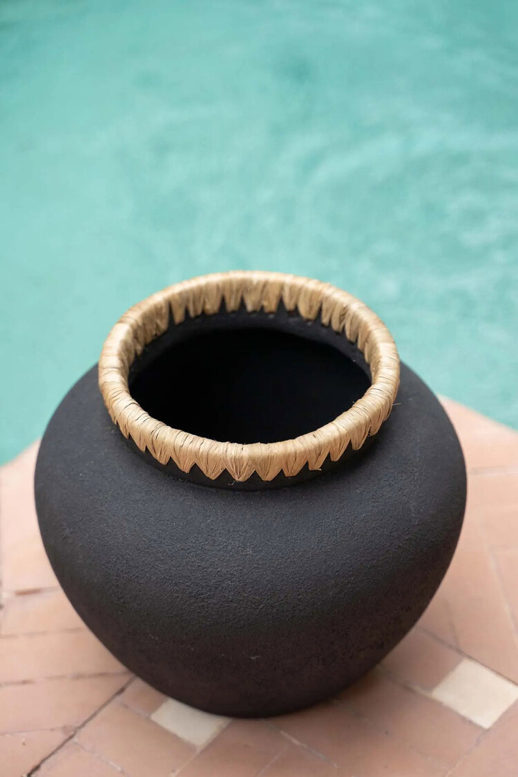Bazar Bizar El Jarrón Styly - Negro Natural - M