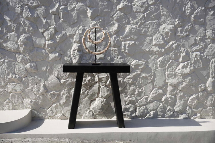 Bazar Bizar The Double Shell Necklace On Stand - Natural