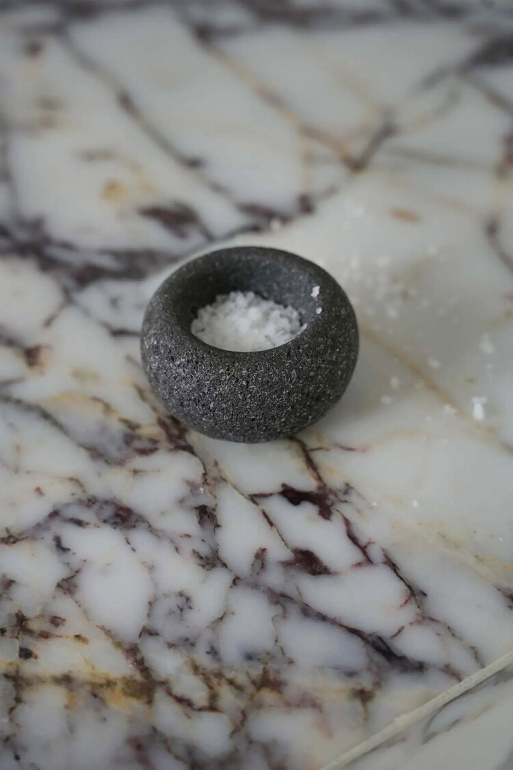 Bazar Bizar Le Bol À Sel Lava Stone - Noir
