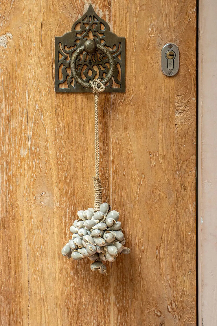 Bazar Bizar The Grey Shell Tassel