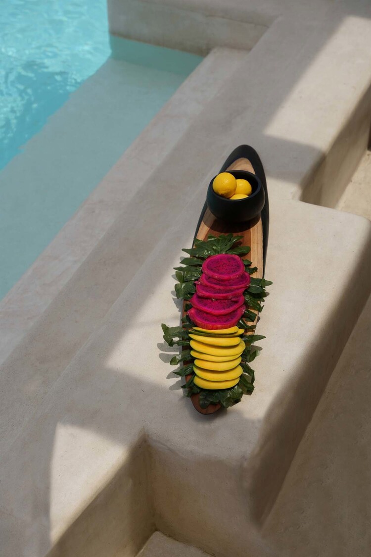 Bazar Bizar Der Bondi Tapasteller - XL