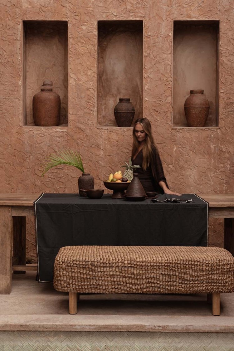 Bazar Bizar Die Water Hyacinth Bank