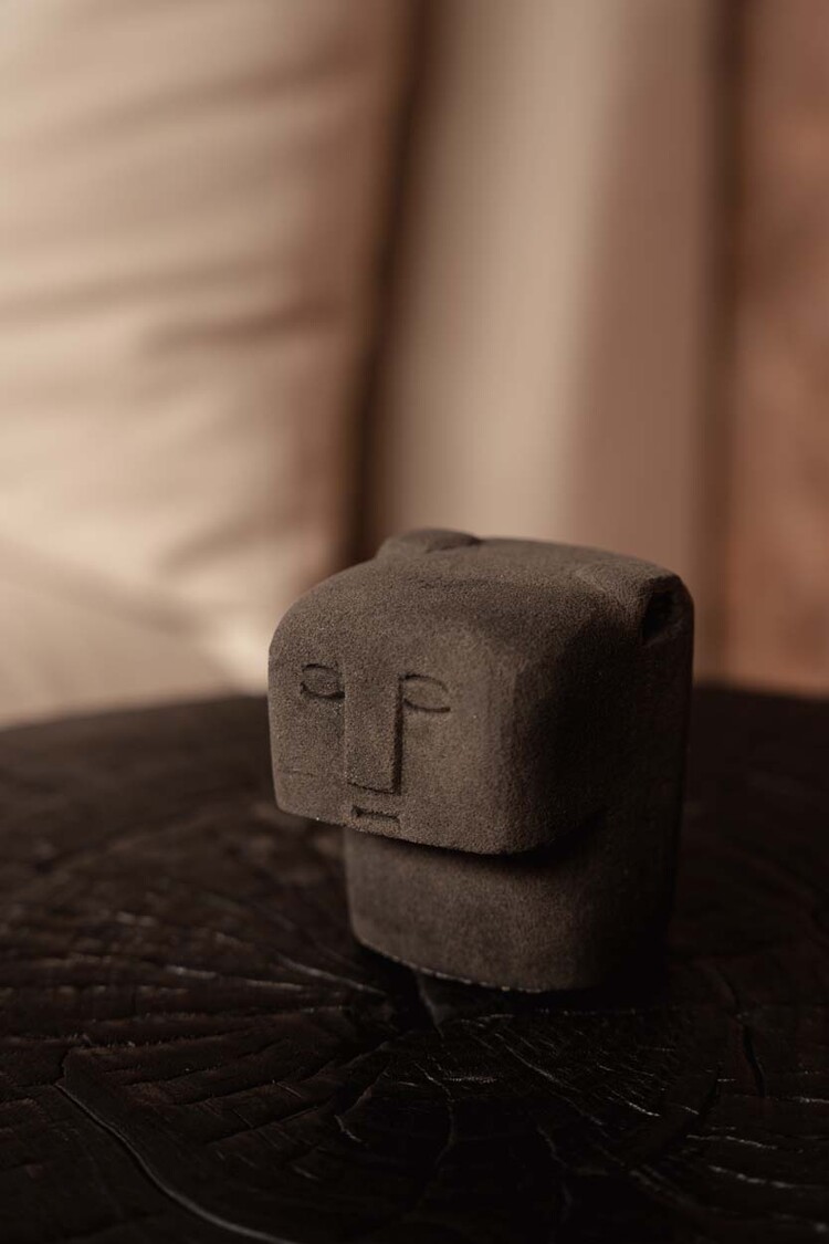 Bazar Bizar The Sumba Stone #18