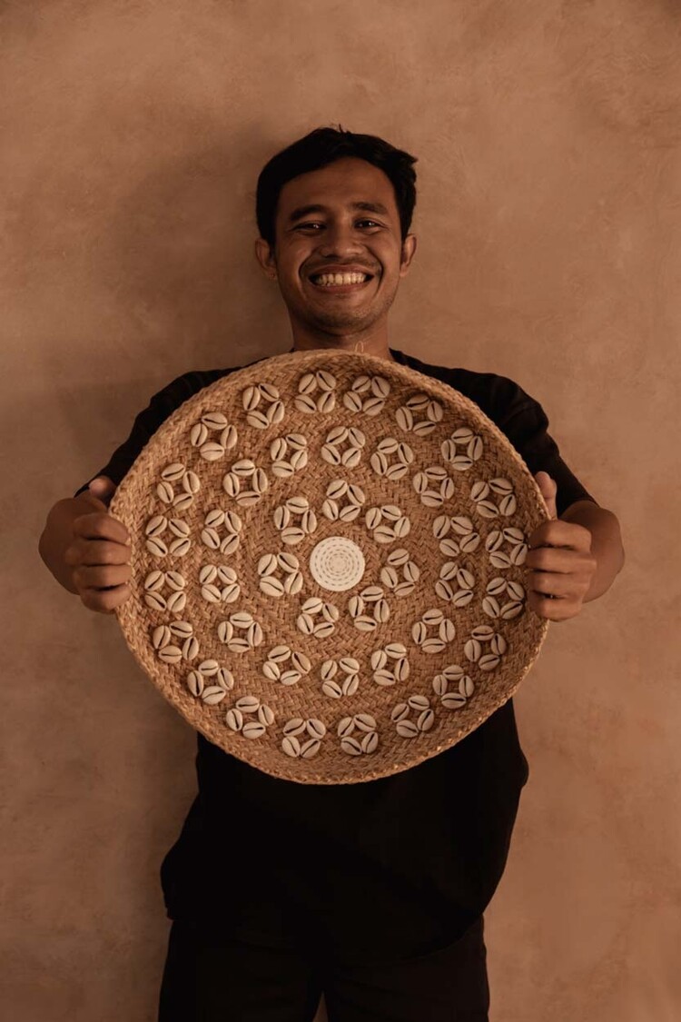 Bazar Bizar The Caribe Shell Plate - Natural White - M