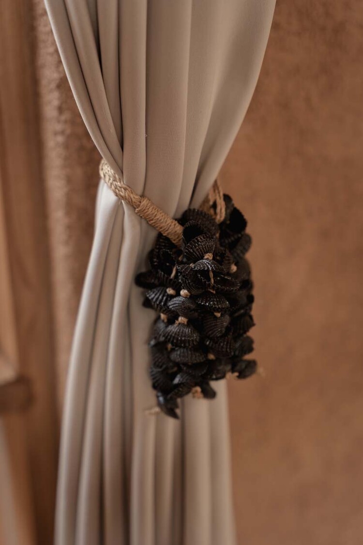 Bazar Bizar Il Nappa Con Conchiglie Midnight - Nero