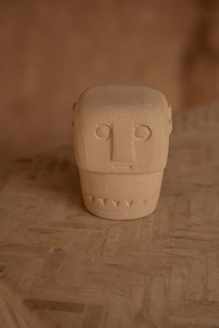 Bazar Bizar Die Sumba Statue #09