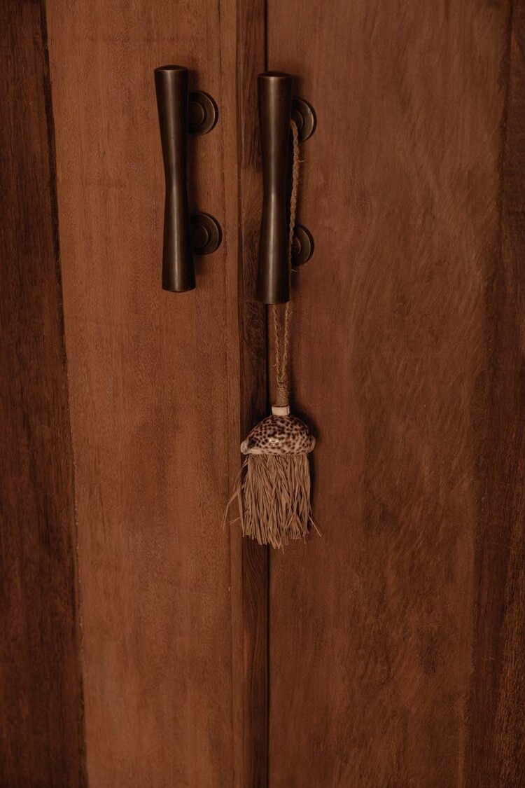 Bazar Bizar The Raffia Lupina Tassel - Natural