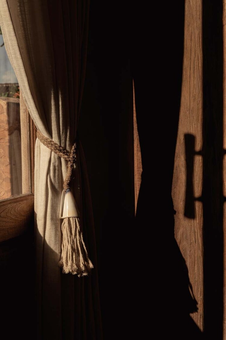 Bazar Bizar The Cone Shell Tassel - Natural White