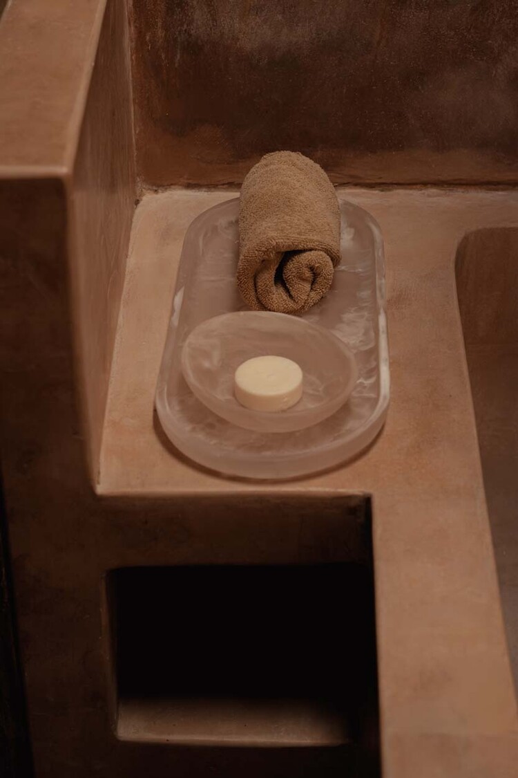 Bazar Bizar De Resin Oval Bord - Roze Wit