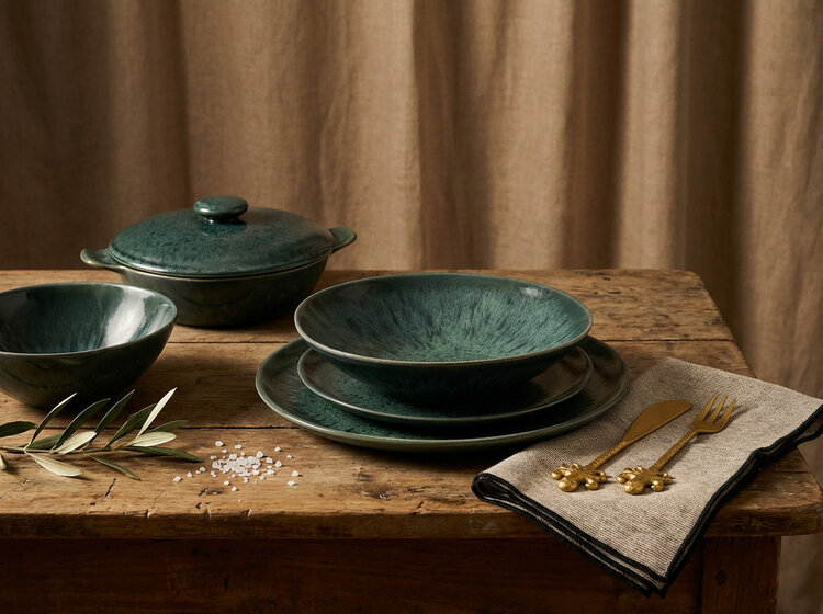 Bazar Bizar The Aqua Serving Bowl