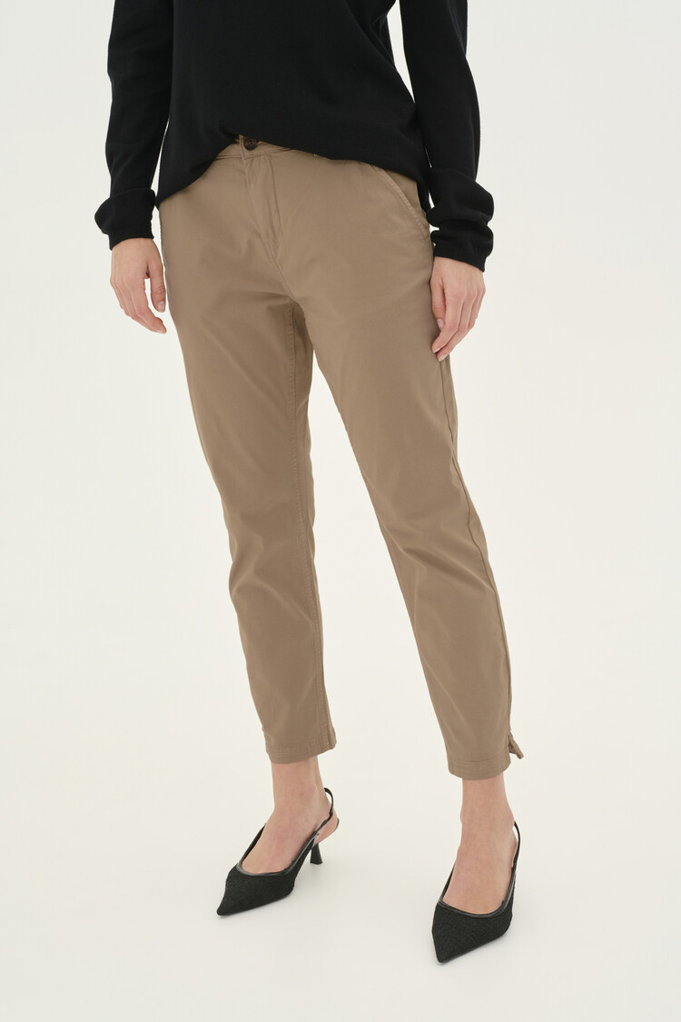 Culture CUbrita Cropped Pants
