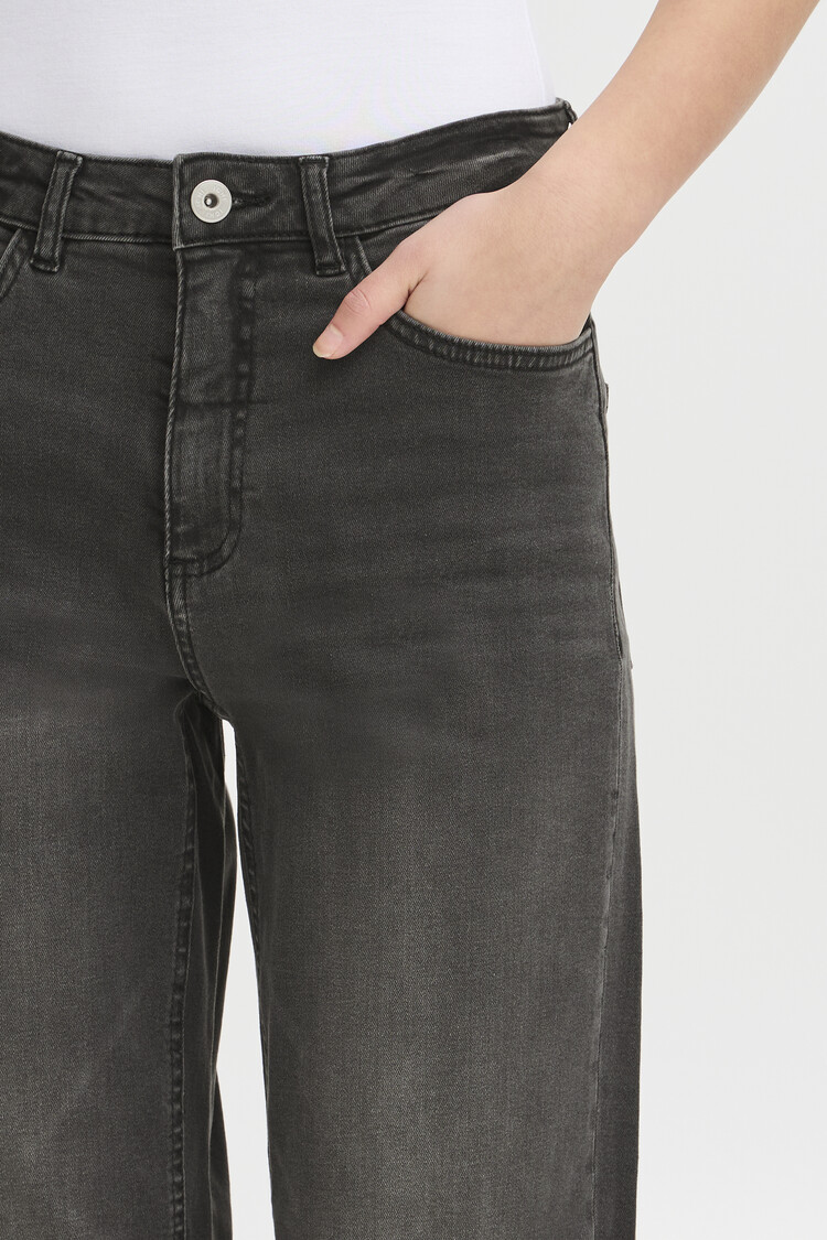 Ichi IHTwiggy Raven Cropped Jeans