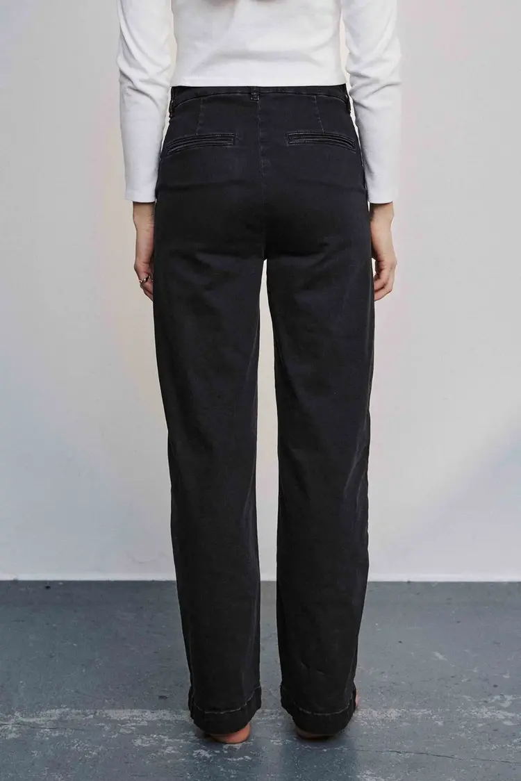 Numph Nuamber Pants Short Black