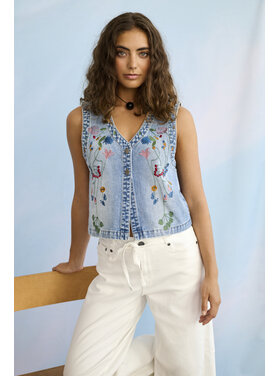 Culture CUtiala Aniceta Embroidery Waistcoat